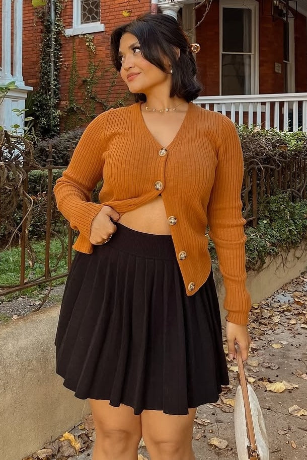 Black Pleated Knit Skirt