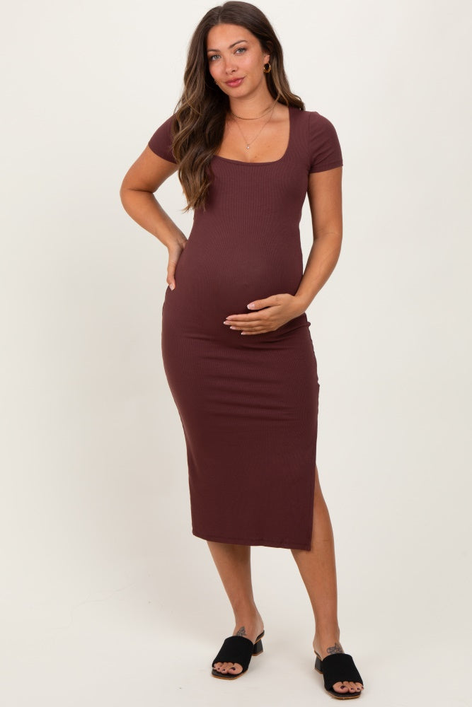 Brown Ribbed Short Sleeve Side Slit Maternity Midi Dress