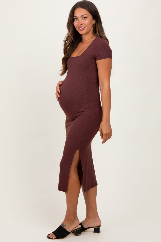 Brown Ribbed Short Sleeve Side Slit Maternity Midi Dress