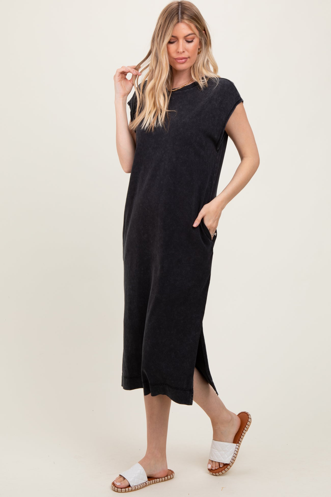 Black Casual Sleeveless Pocketed Maternity Midi Dress