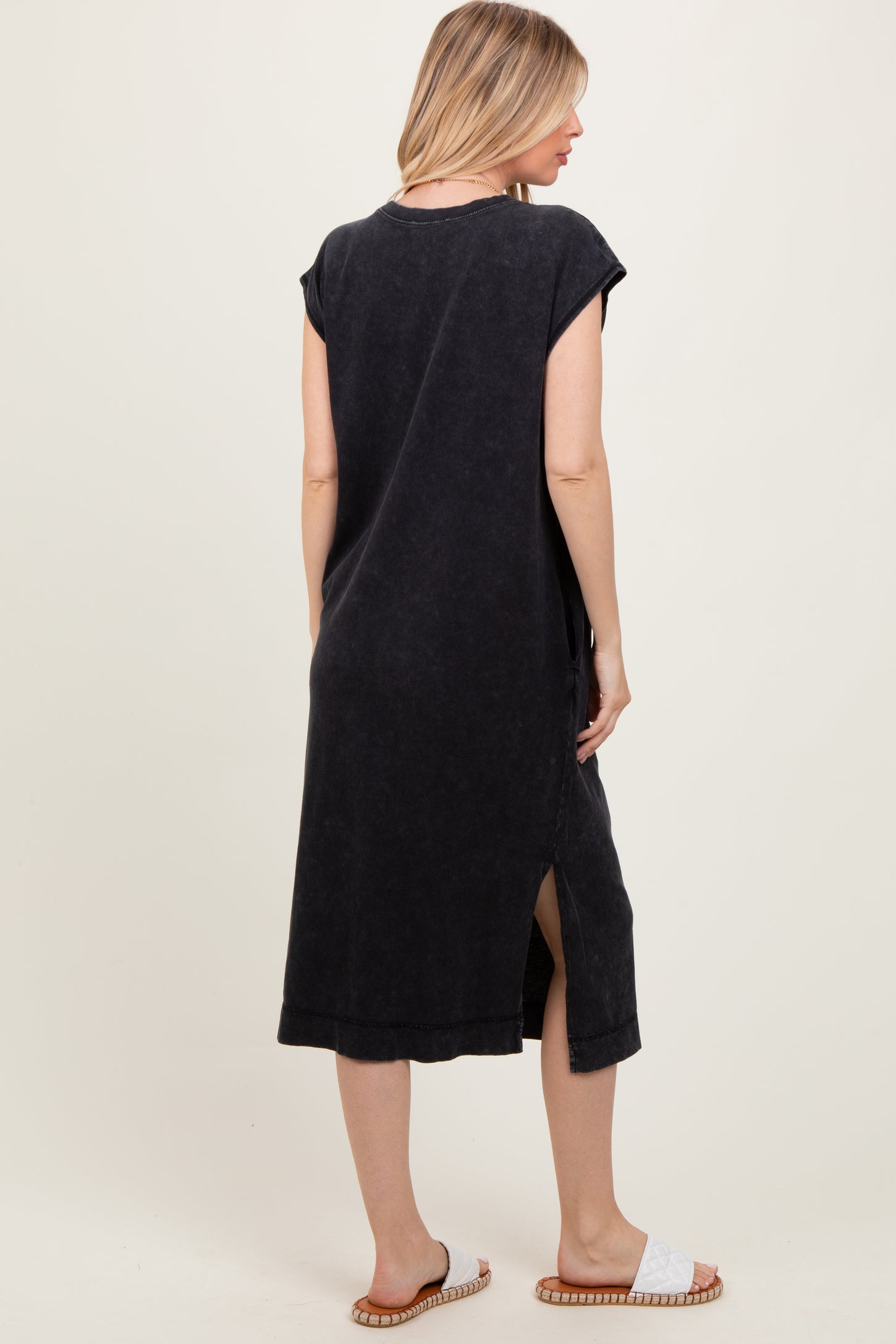 Black Casual Sleeveless Pocketed Midi Dress