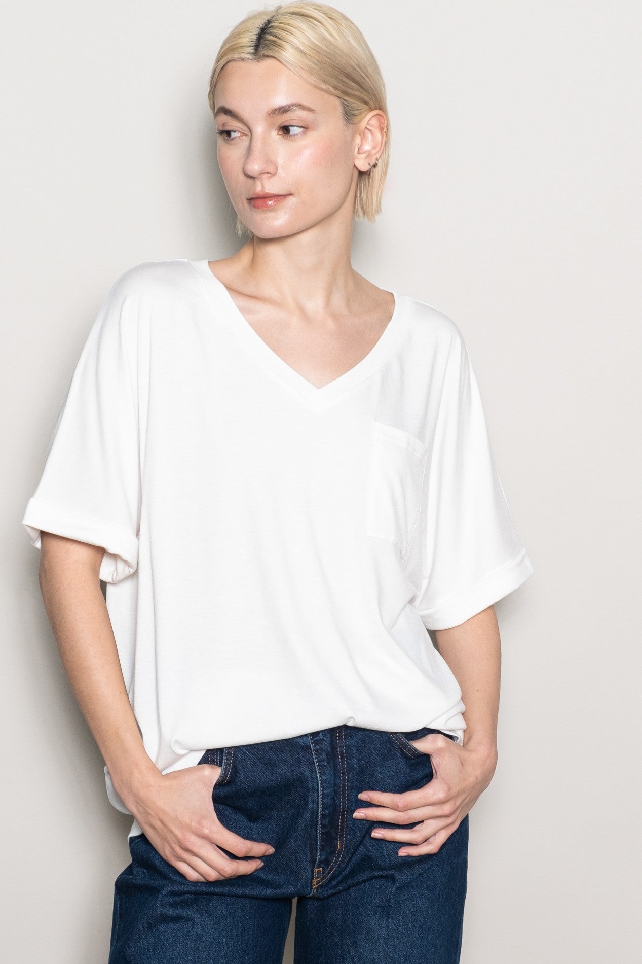 White Oversized V-Neck Front Pocket Maternity T-Shirt