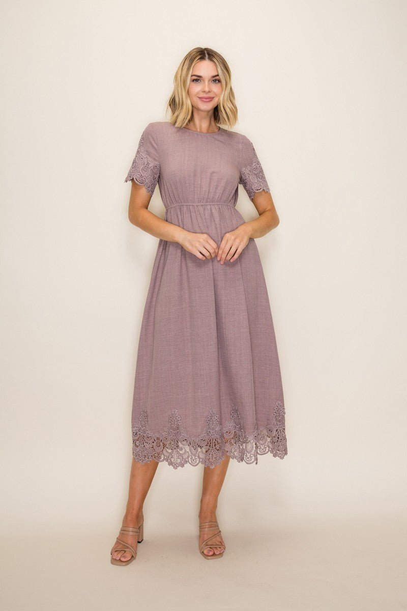 Mauve Lace Scallop Hem Maternity Midi Dress