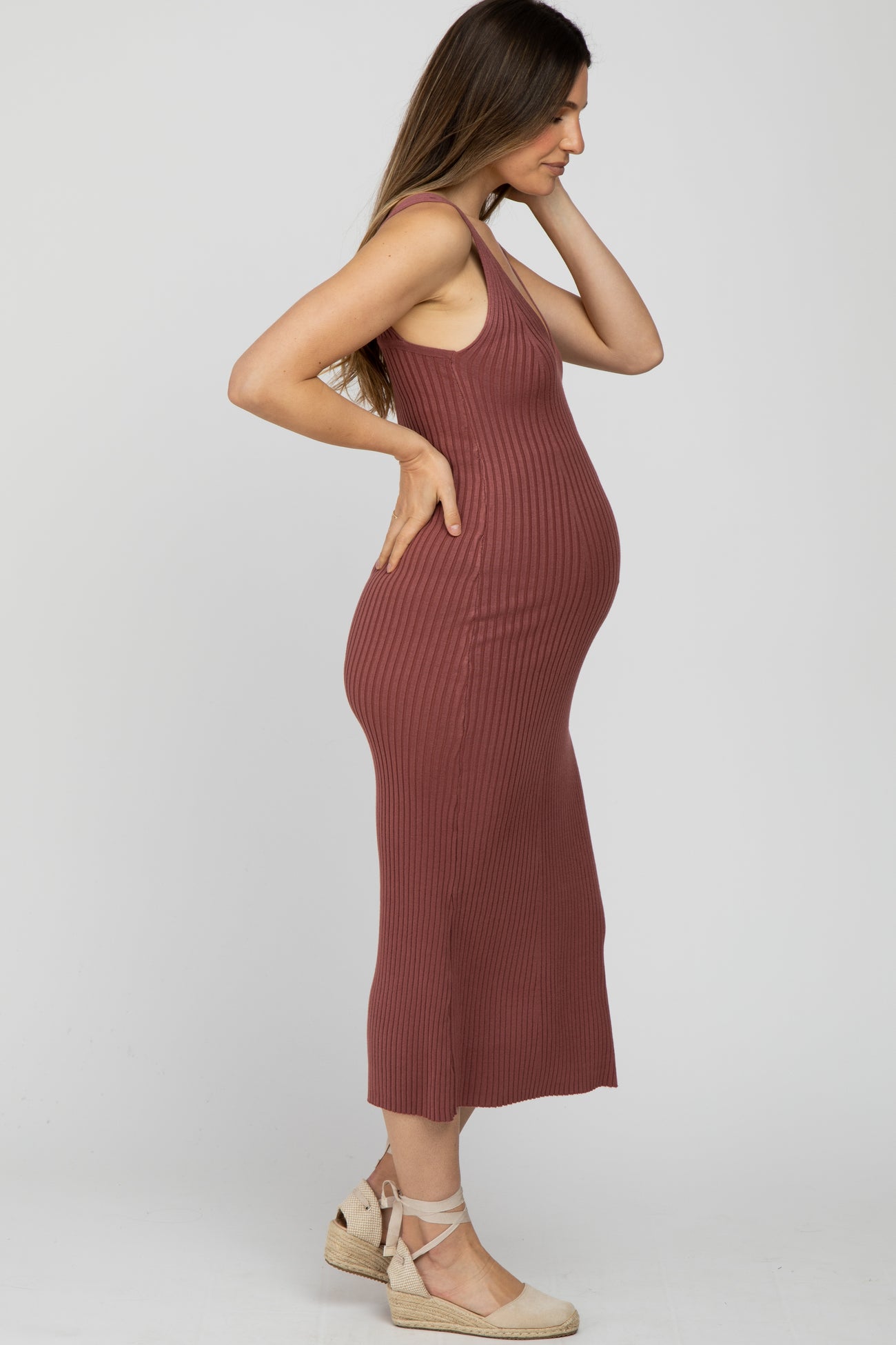 Mauve Ribbed Sleeveless Knit Maternity Midi Dress